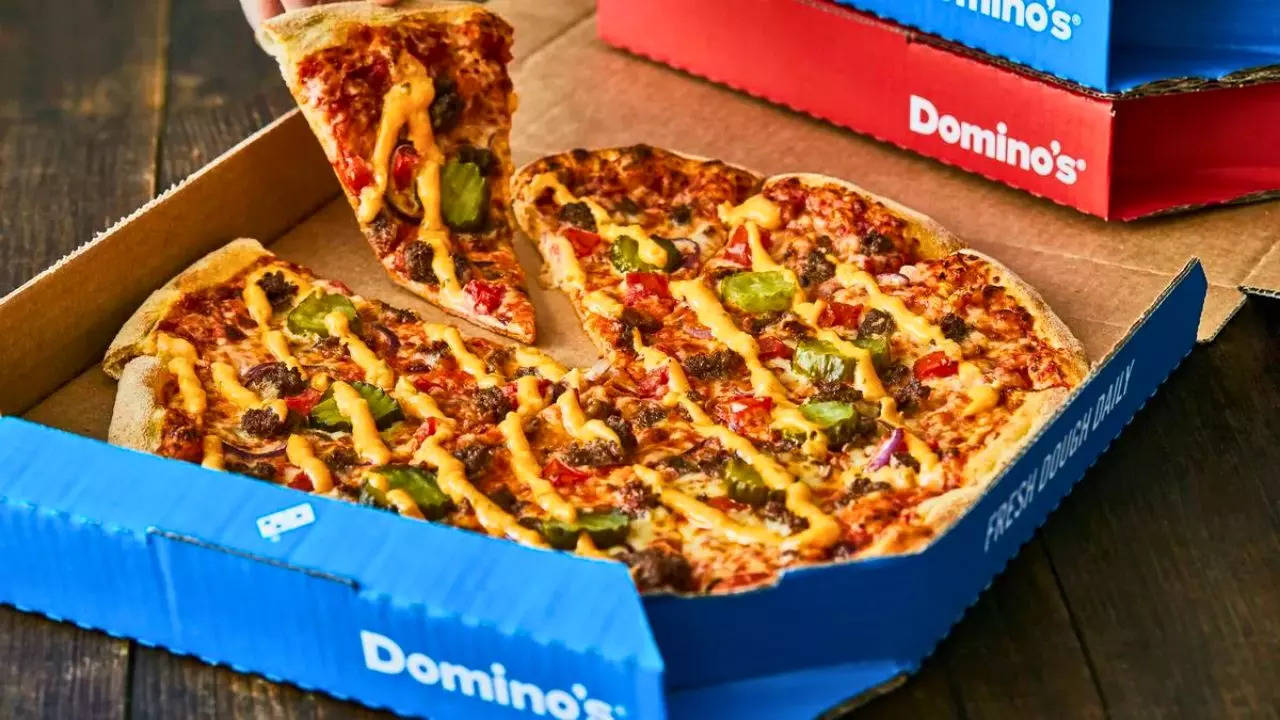 Dominos Pizza Outlets: Domino’s Will Tip You On Next Online Orders
