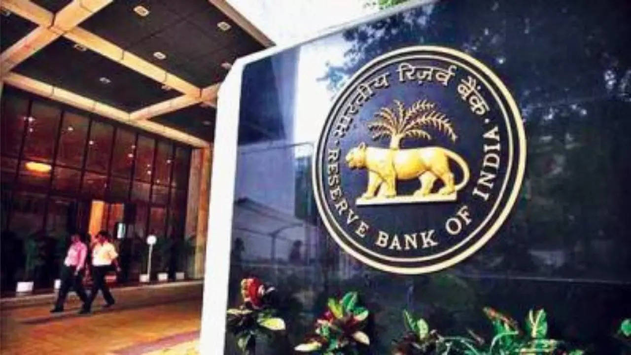 RBI Lifts Restrictions on Bajaj Finance’s eCOM, Insta EMI Card With Immediate Effect